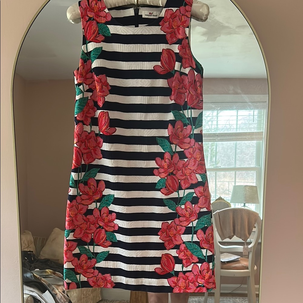 Super Cute  Vineyard Vines Floral Striped Summer Dress